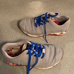 Used Daisy print No Bulls